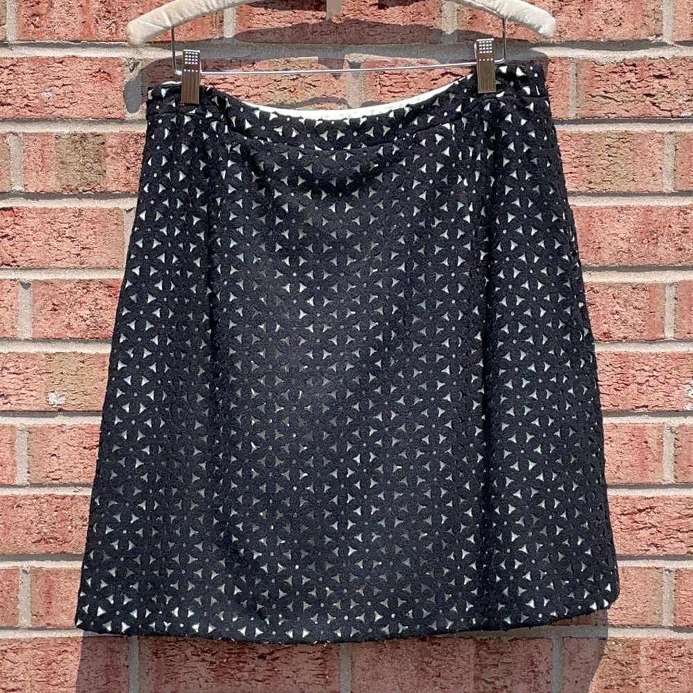 Milly Black Laser Cut Floral Skirt Size 10 Vintage Preppy Old Money - Picture 4 of 10